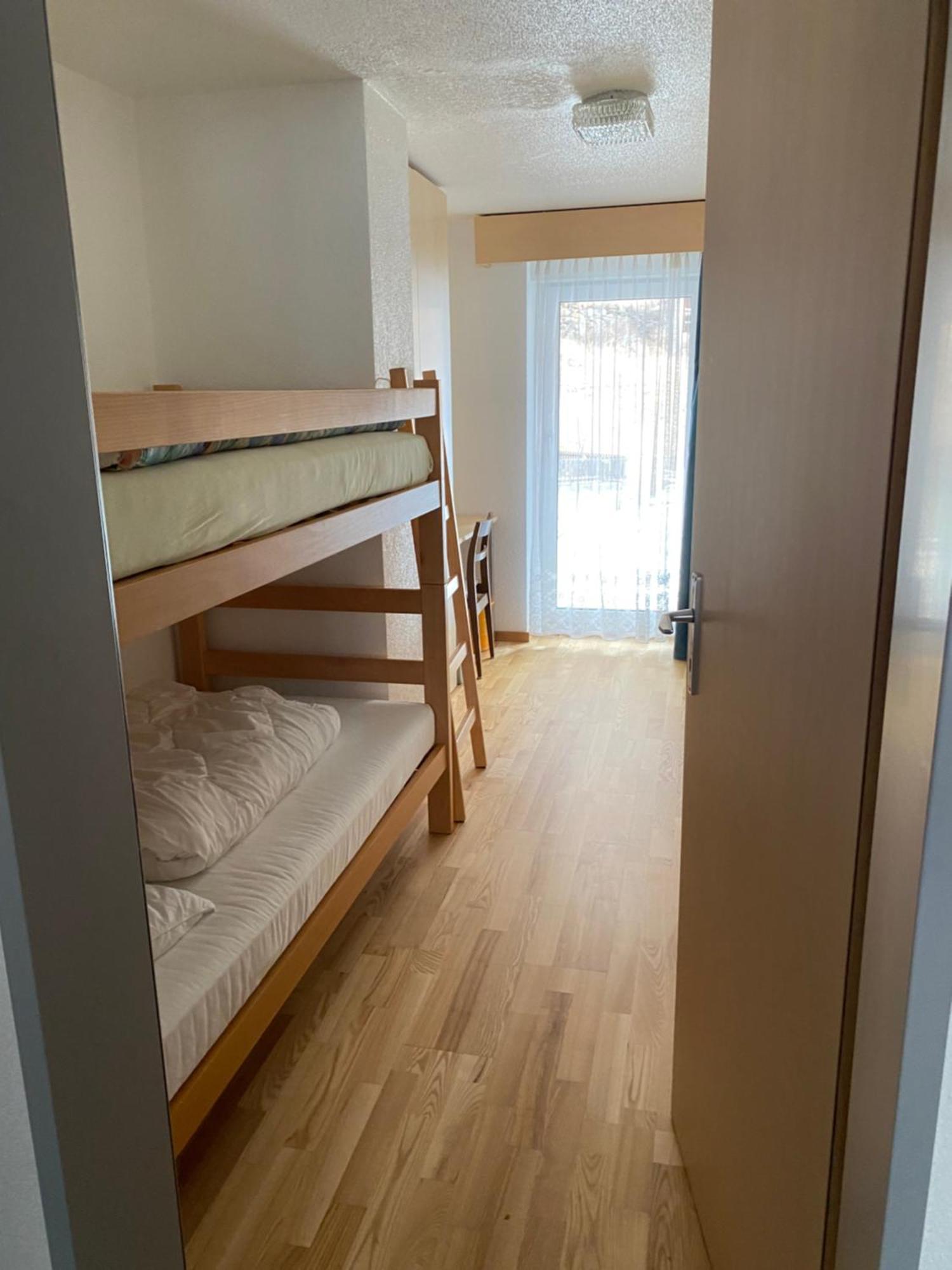 Hotel Kristall 사스-알마겔 외부 사진